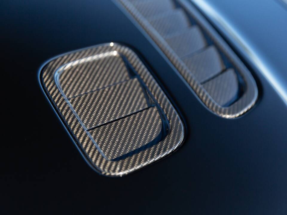 Bild 22/68 von Aston Martin V12 Vantage S (2018)