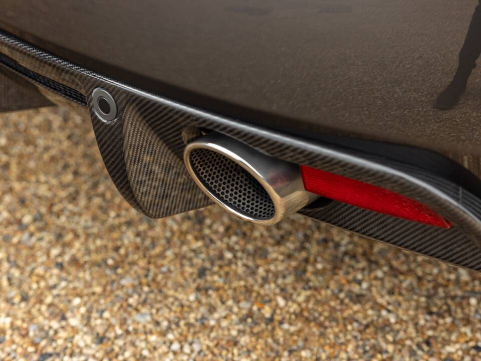 Bild 36/56 von Aston Martin DBS (2010)