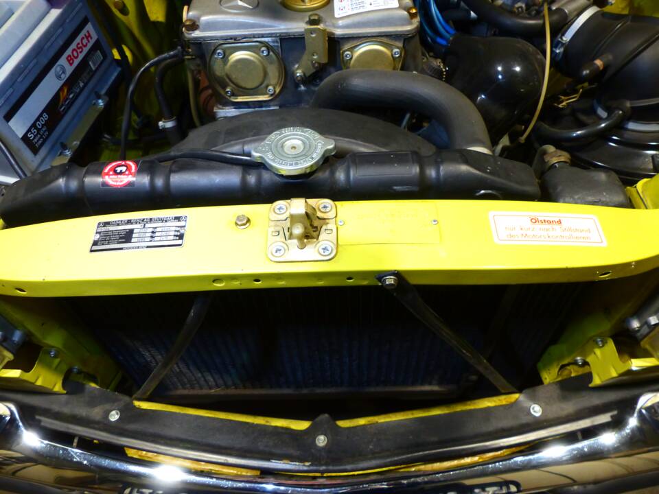 Afbeelding 71/75 van Mercedes-Benz 280 SE (1976)