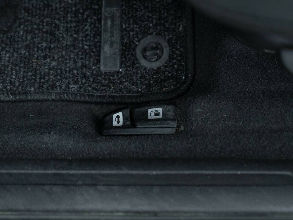 Bild 40/50 von Alfa Romeo 156 2.5 V6 (2000)