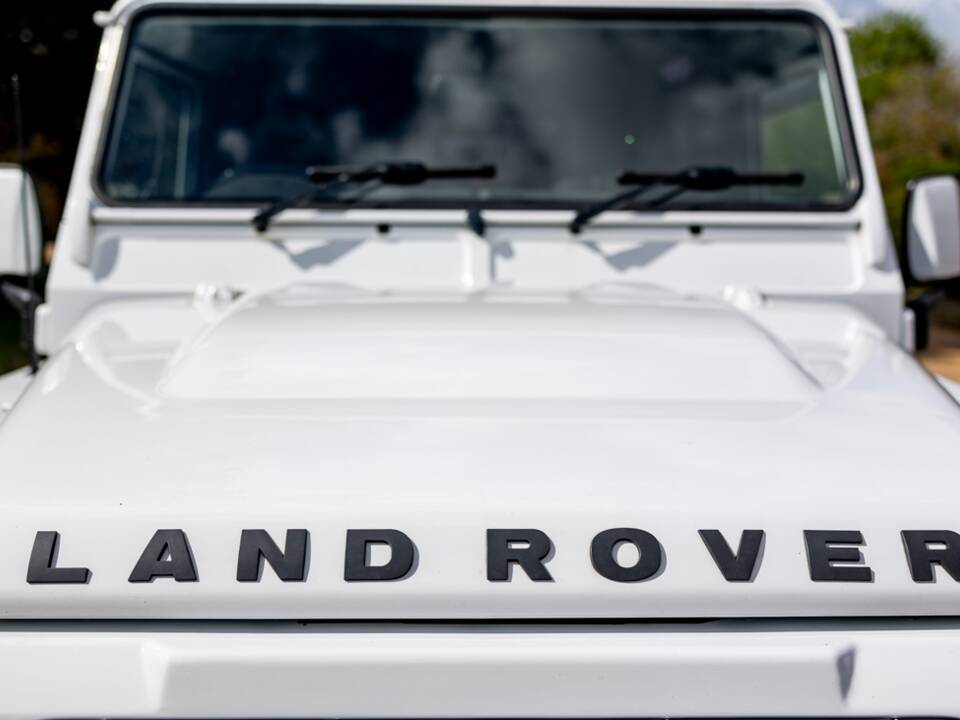 Image 17/20 of Land Rover Defender 90 (2013)