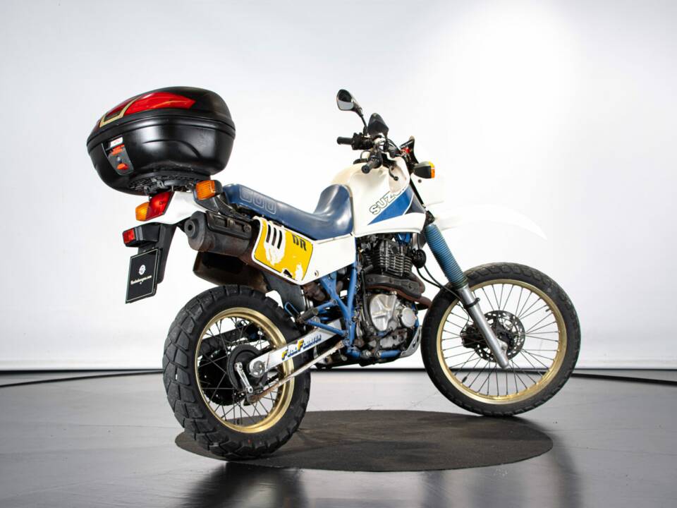 Bild 4/50 von Suzuki DR 600 S (1986)