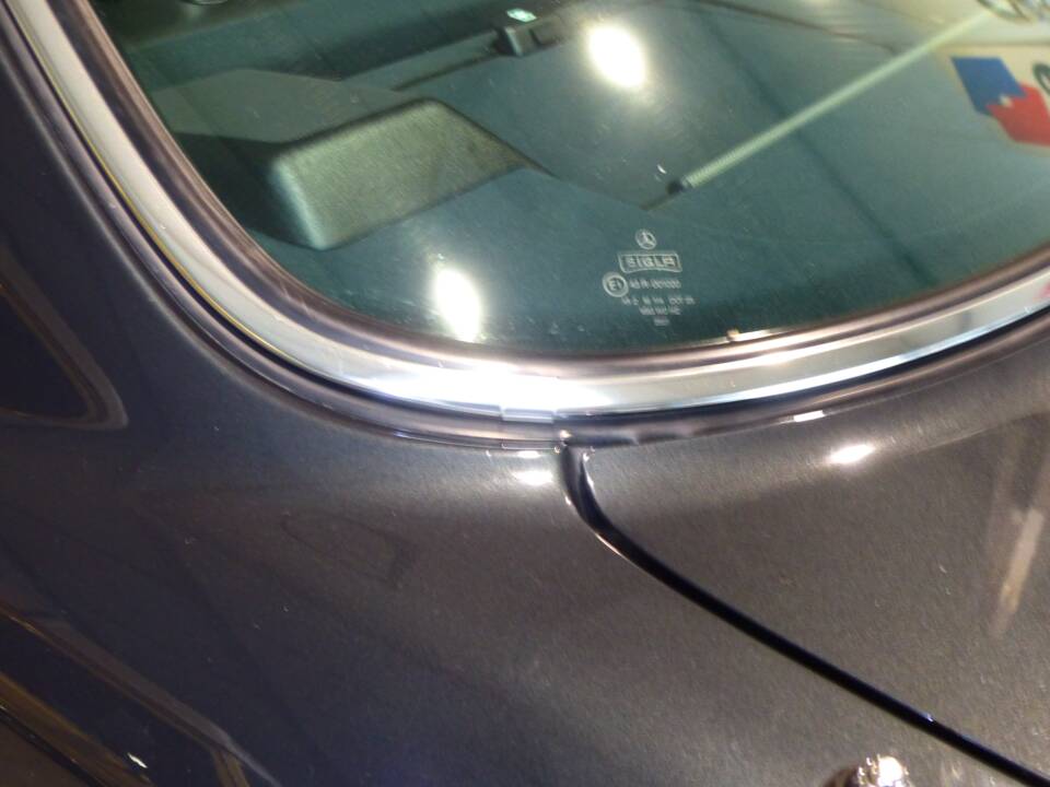Image 90/91 of Mercedes-Benz 560 SEL (1990)