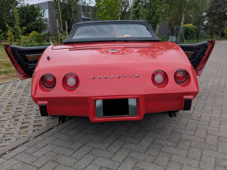Image 18/50 of Chevrolet Corvette Stingray (1975)
