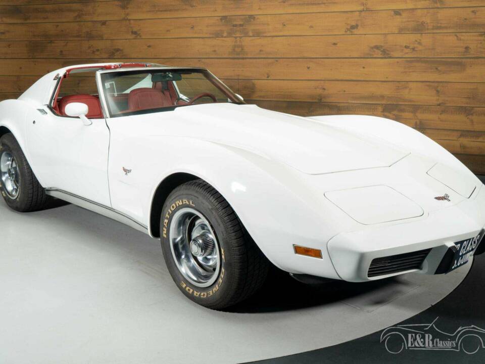 Image 2/19 of Chevrolet Corvette Stingray (1977)