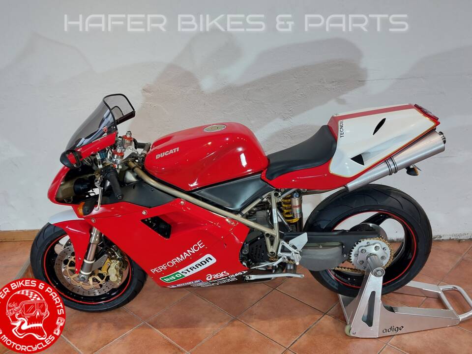 Obraz 9/38 pojazdu Ducati 916 (1998)
