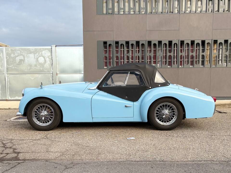 Imagen 3/17 de Triumph TR 3A (1961)