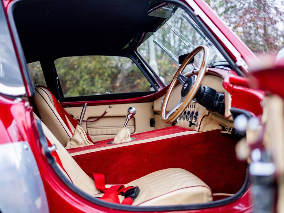 Afbeelding 43/50 van AC Cobra 289 (2000)