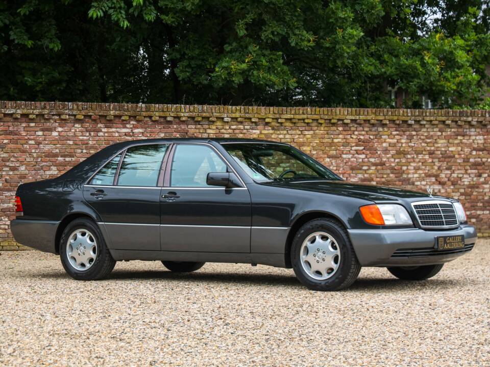 Bild 46/50 von Mercedes-Benz 400 SE (1991)
