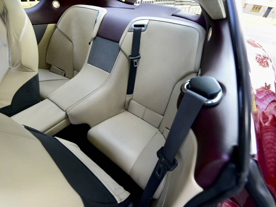 Bild 33/50 von Aston Martin DB 9 (2005)