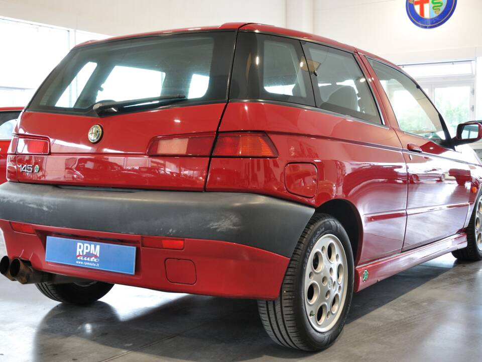 Afbeelding 12/29 van Alfa Romeo 145 Quadrifoglio Verde (1996)