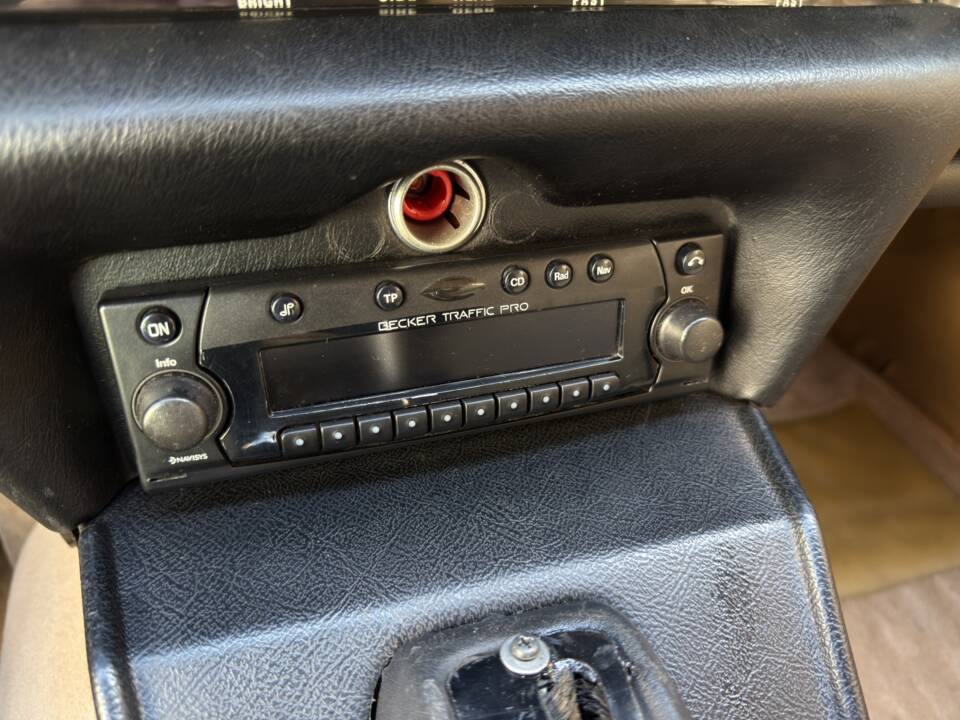 Bild 19/29 von Jaguar E-Type V12 (2+2) (1972)