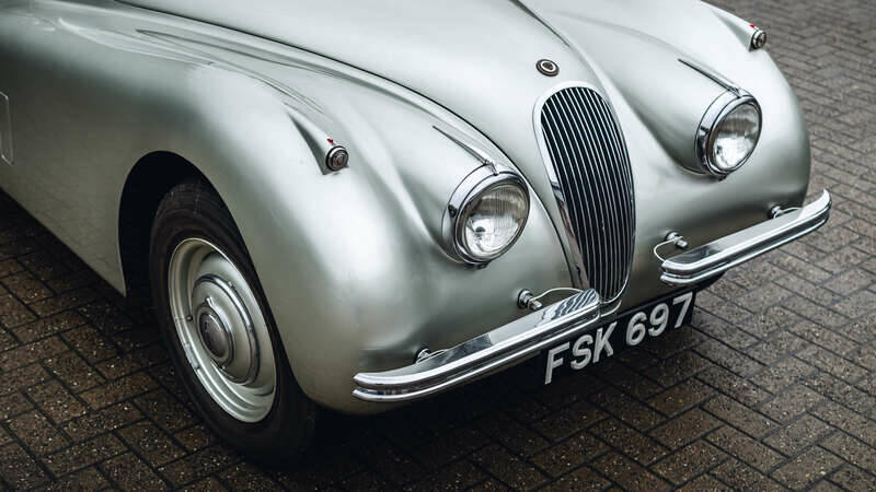 Image 29/43 de Jaguar XK 120 FHC (1952)