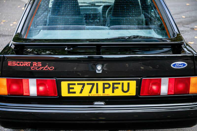 Bild 46/49 von Ford Escort turbo RS (1988)