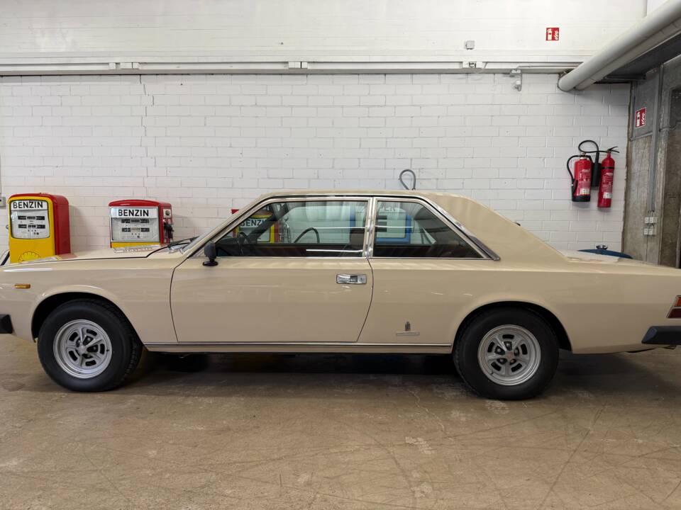 Image 1/17 de FIAT 130 Coupé (1972)