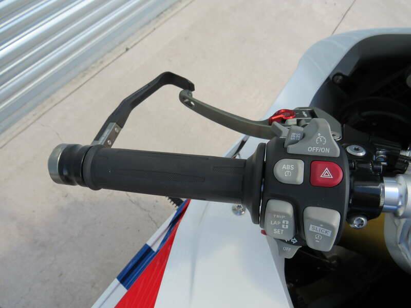 Image 11/47 de BMW S 1000RR 'TYCO' BSB Race Replica (2017)