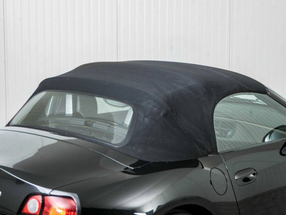 Bild 48/50 von BMW Z4 2.5i (2004)