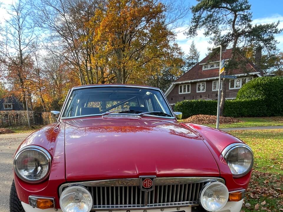 Afbeelding 2/23 van MG MGB GT (1972)