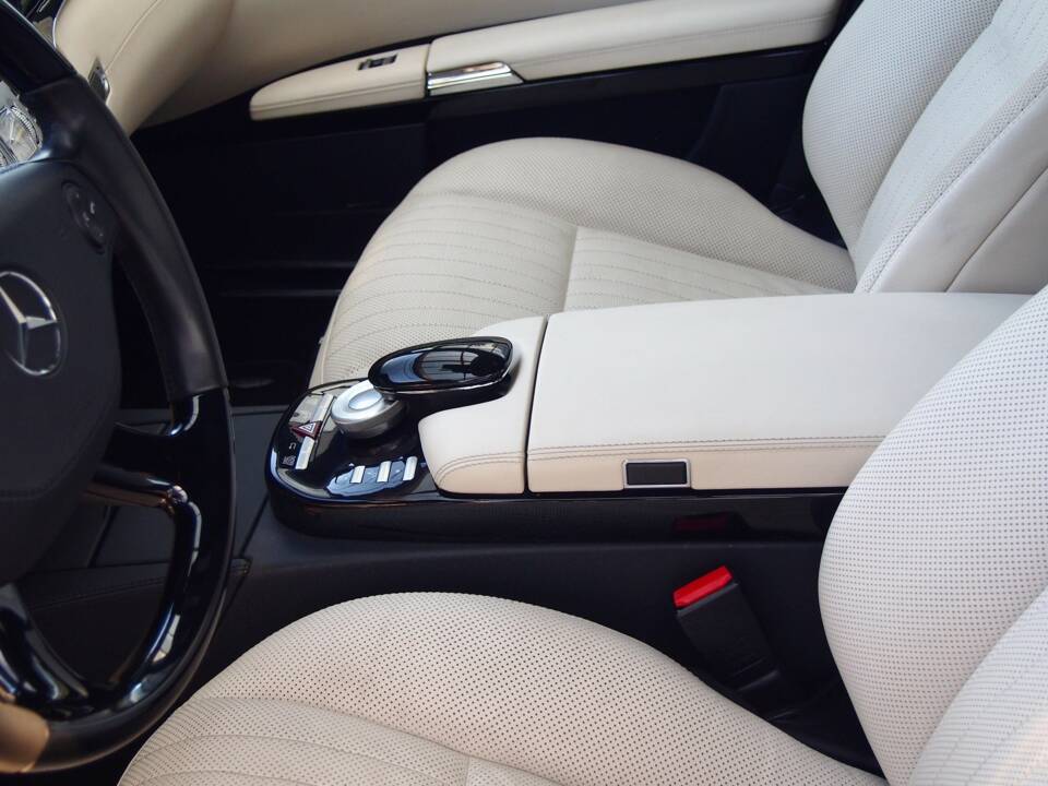 Bild 32/35 von Mercedes-Benz S 600 L (2008)