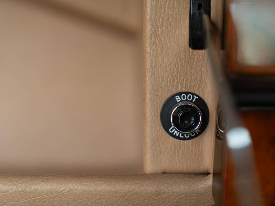 Bild 40/50 von Bentley Mulsanne SWB (1980)