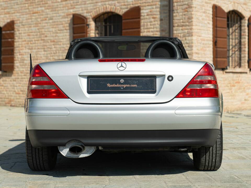 Afbeelding 9/50 van Mercedes-Benz SLK 200 (1997)