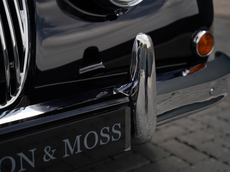 Image 47/50 of Jaguar XK 140 DHC (1956)