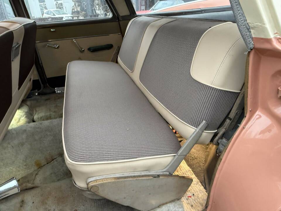 Image 15/16 de Plymouth Sport Suburban (1959)