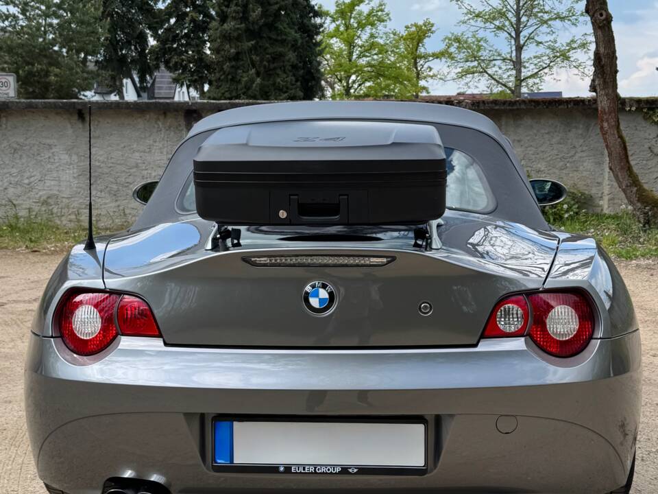 Bild 15/26 von BMW Z4 3.0i (2005)