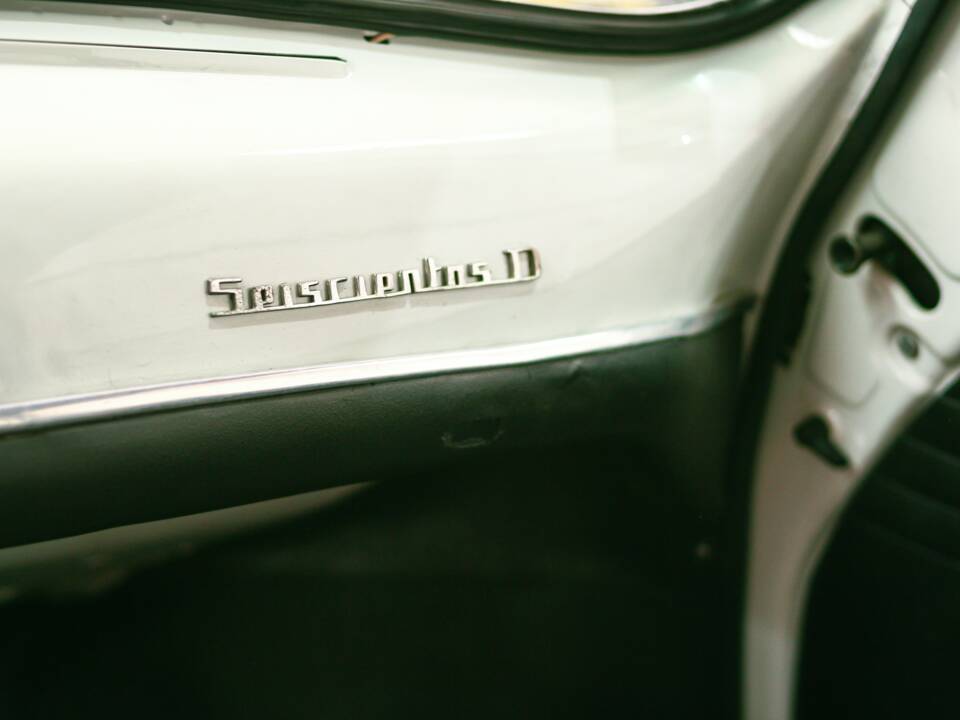 Image 22/32 of SEAT 600 D (1968)