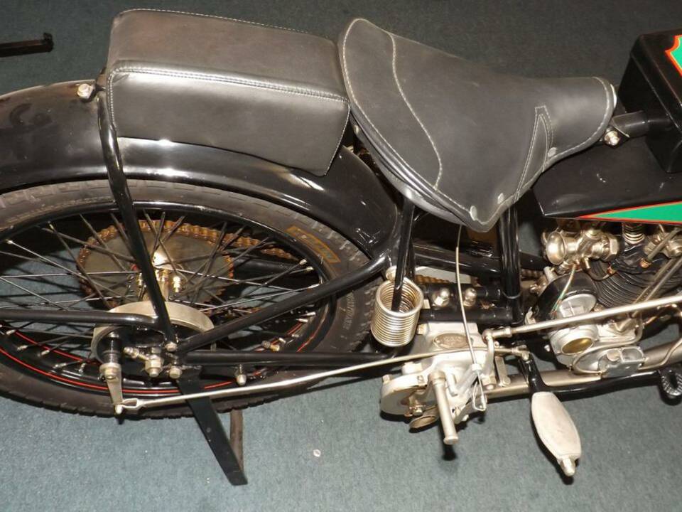 Afbeelding 31/33 van Ravat 250 (1913)