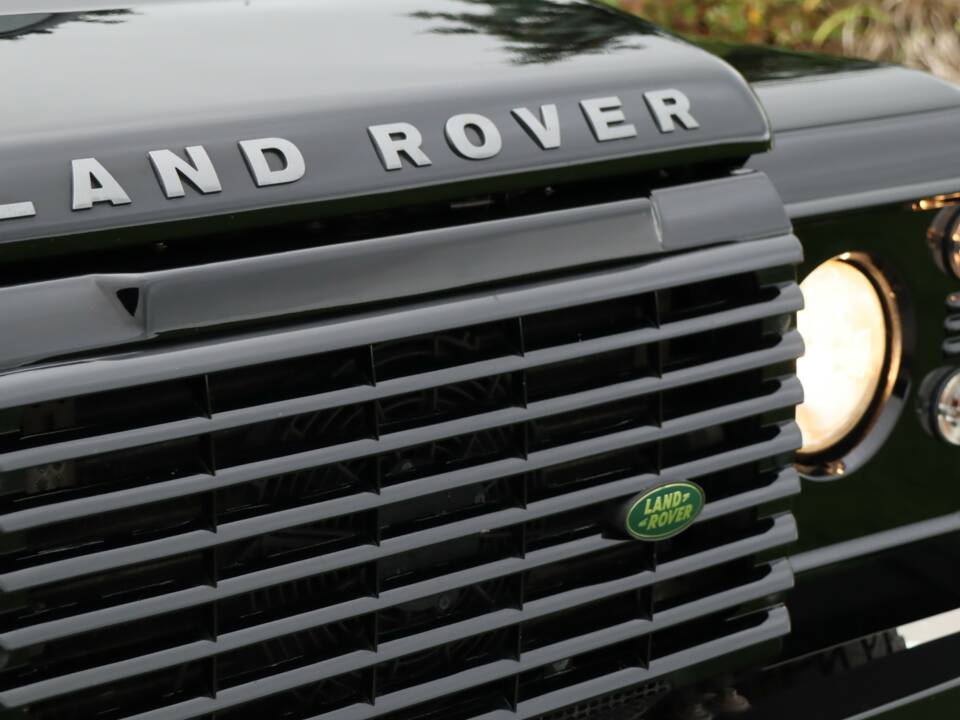Bild 9/50 von Land Rover Defender 130 Double Cab (2007)