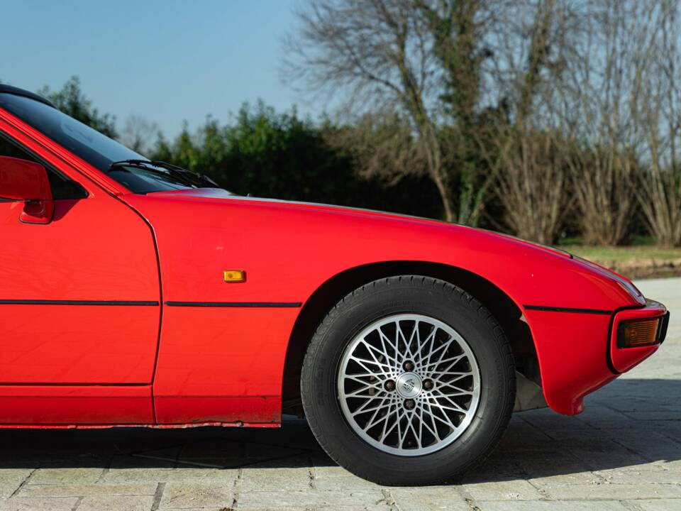 Image 24/50 of Porsche 924 (1983)