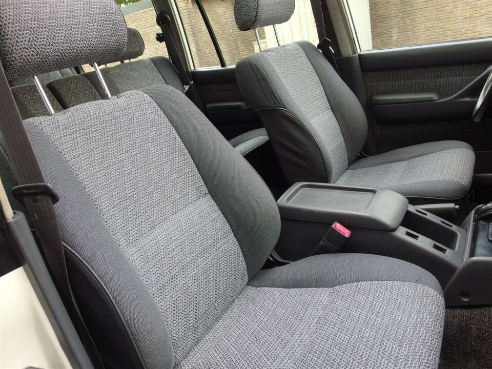 Bild 51/97 von Toyota Land Cruiser FJ80 (1992)