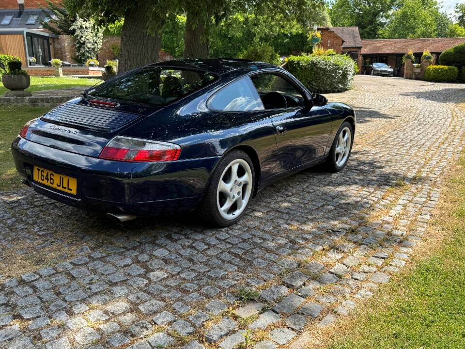 Afbeelding 17/30 van Porsche 911 Carrera 4 (1999)