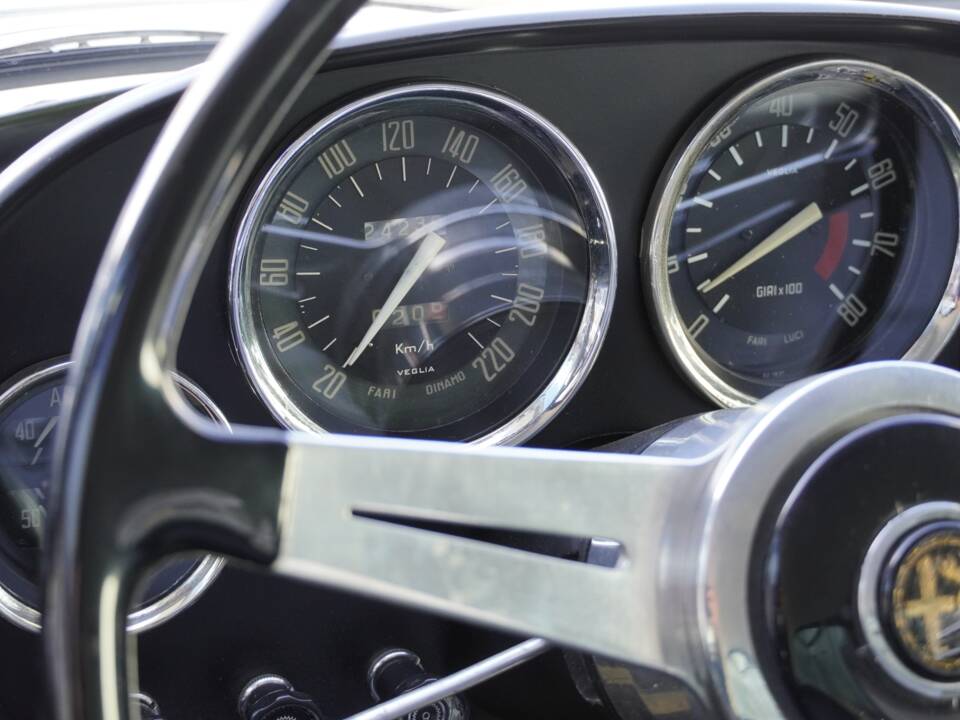 Immagine 6/41 di Alfa Romeo 2000 Spider (1959)