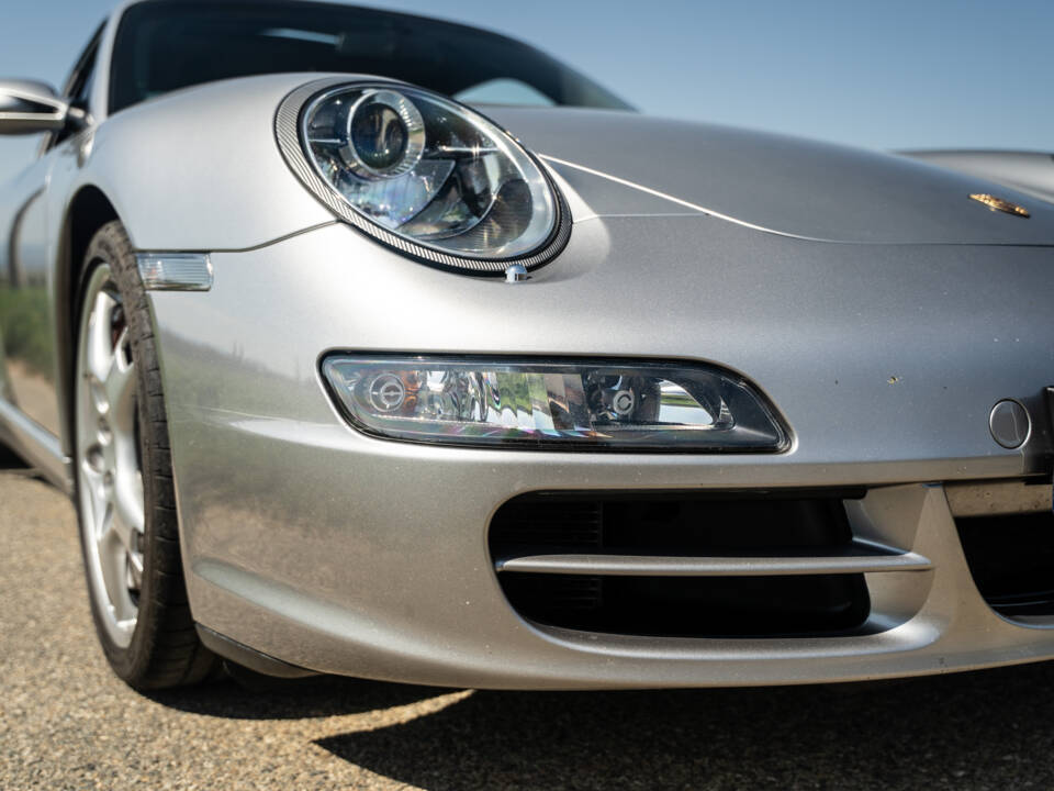 Image 32/82 of Porsche 911 Carrera 4S (WLS) (2006)