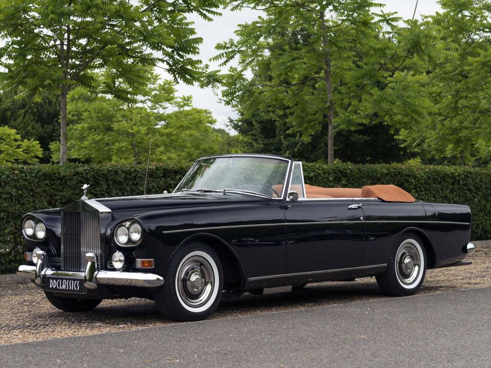Image 1/32 of Rolls-Royce Silver Cloud III &quot;Chinese Eyes&quot; (1965)