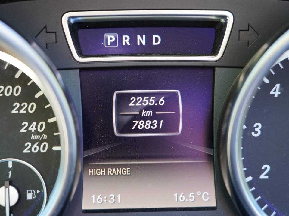 Image 4/15 of Mercedes-Benz G 500 (SWB) (2013)