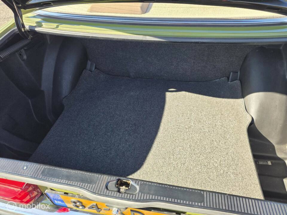 Imagen 35/50 de Mercedes-Benz 200 D (1982)