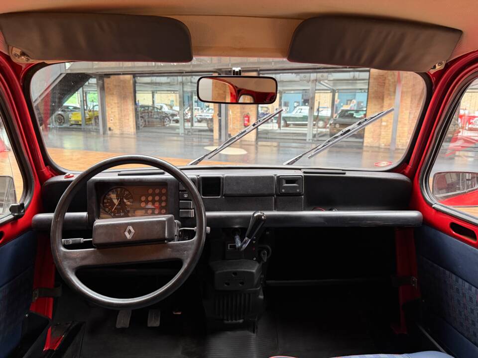 Bild 21/40 von Renault R 4 GTL (1990)