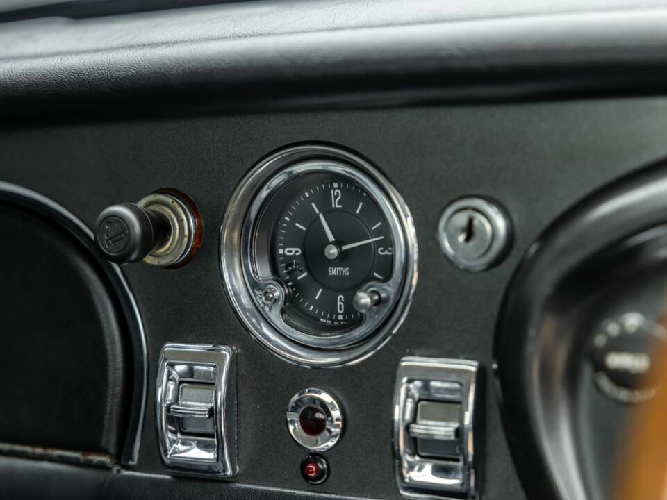 Afbeelding 32/50 van Aston Martin DB 6 (1967)