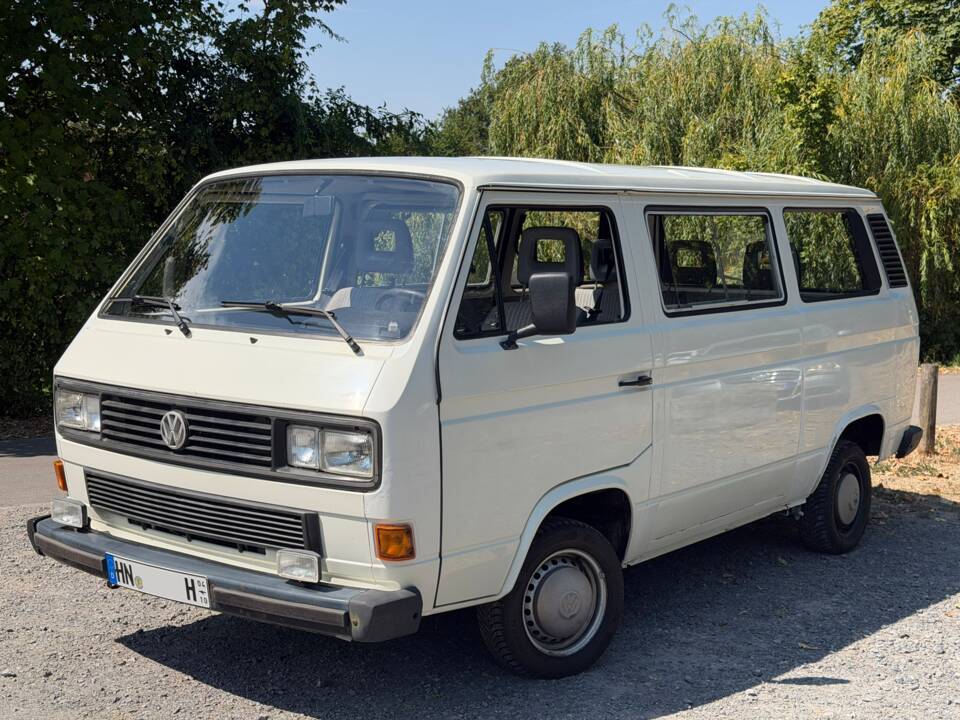 Bild 2/17 von Volkswagen T3 Multivan 1.6 TD (1990)