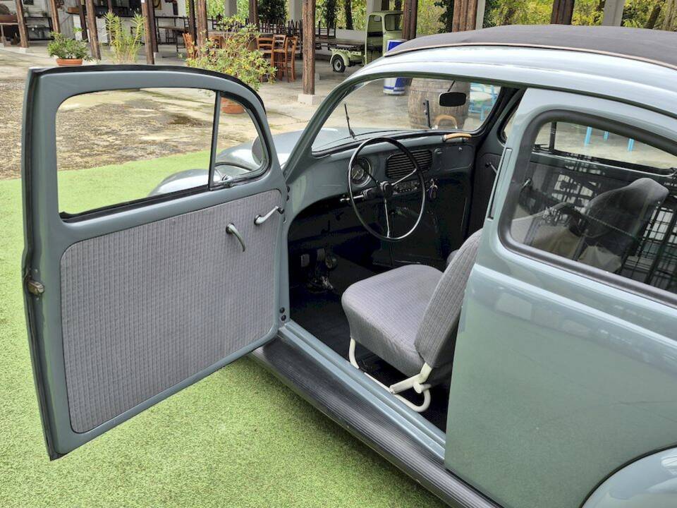 Image 20/52 of Volkswagen Beetle 1200 Standard "Oval" (1957)