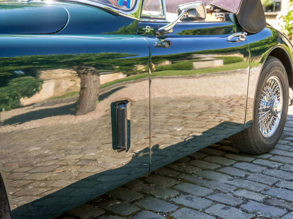 Image 24/37 of Jaguar XK 150 3.8 S OTS (1959)