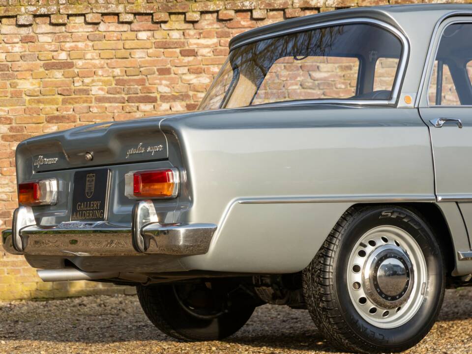 Afbeelding 31/50 van Alfa Romeo Giulia 1600 S (1968)