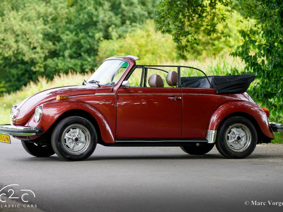 Bild 25/56 von Volkswagen Käfer 1303 &quot;Champagne Edition&quot; (1978)