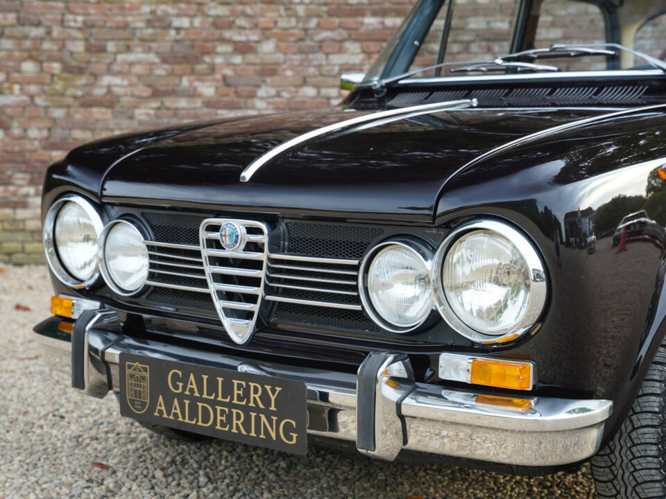 Image 20/50 of Alfa Romeo Giulia Super 1.3 (1973)