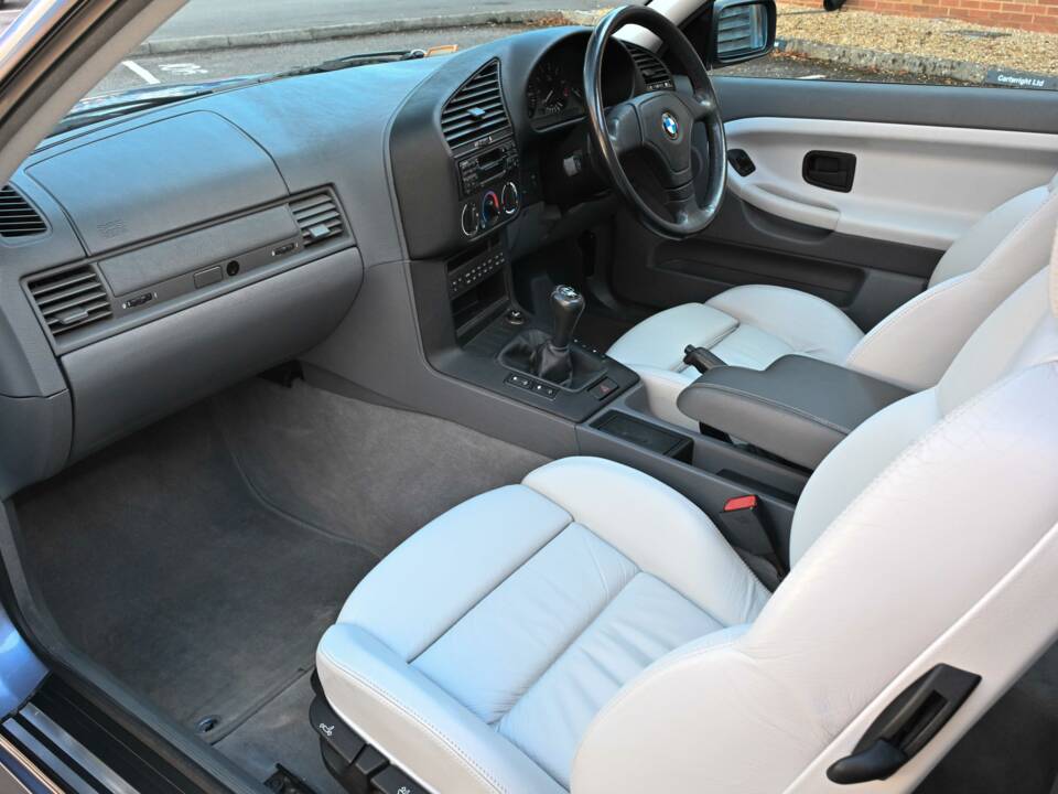 Imagen 32/47 de BMW 328i (1995)