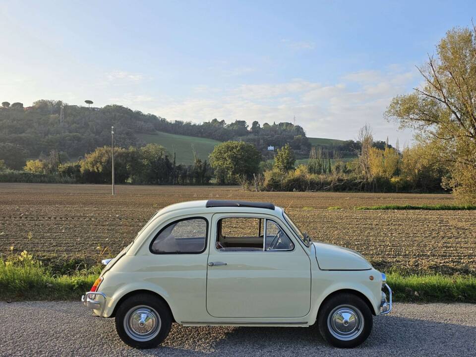 Image 6/43 of FIAT 500 L (1972)