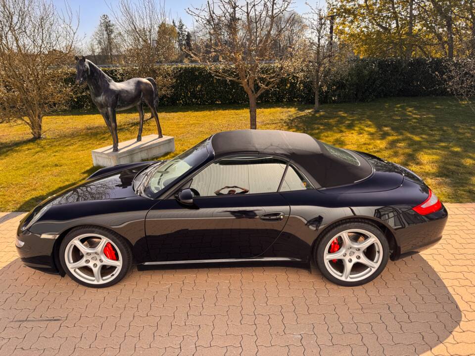Bild 17/66 von Porsche 911 Carrera S (2006)